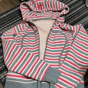 Lululemon sweater size 10
